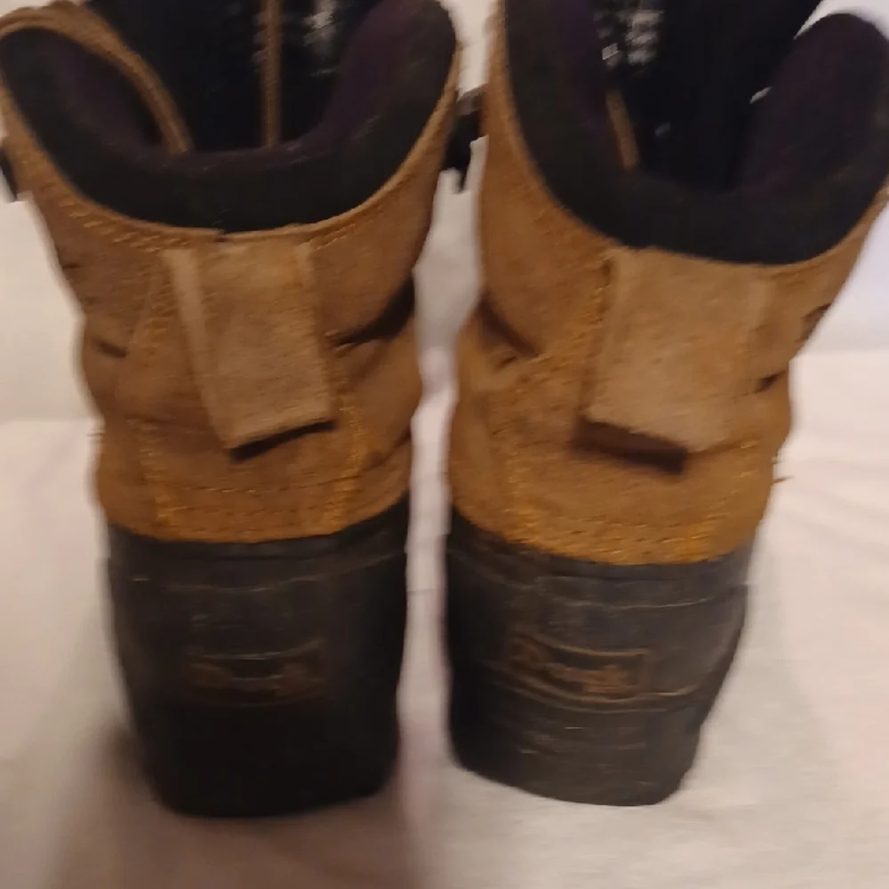Women's  Duck Boots Black and Brown Winter Boots Size 6